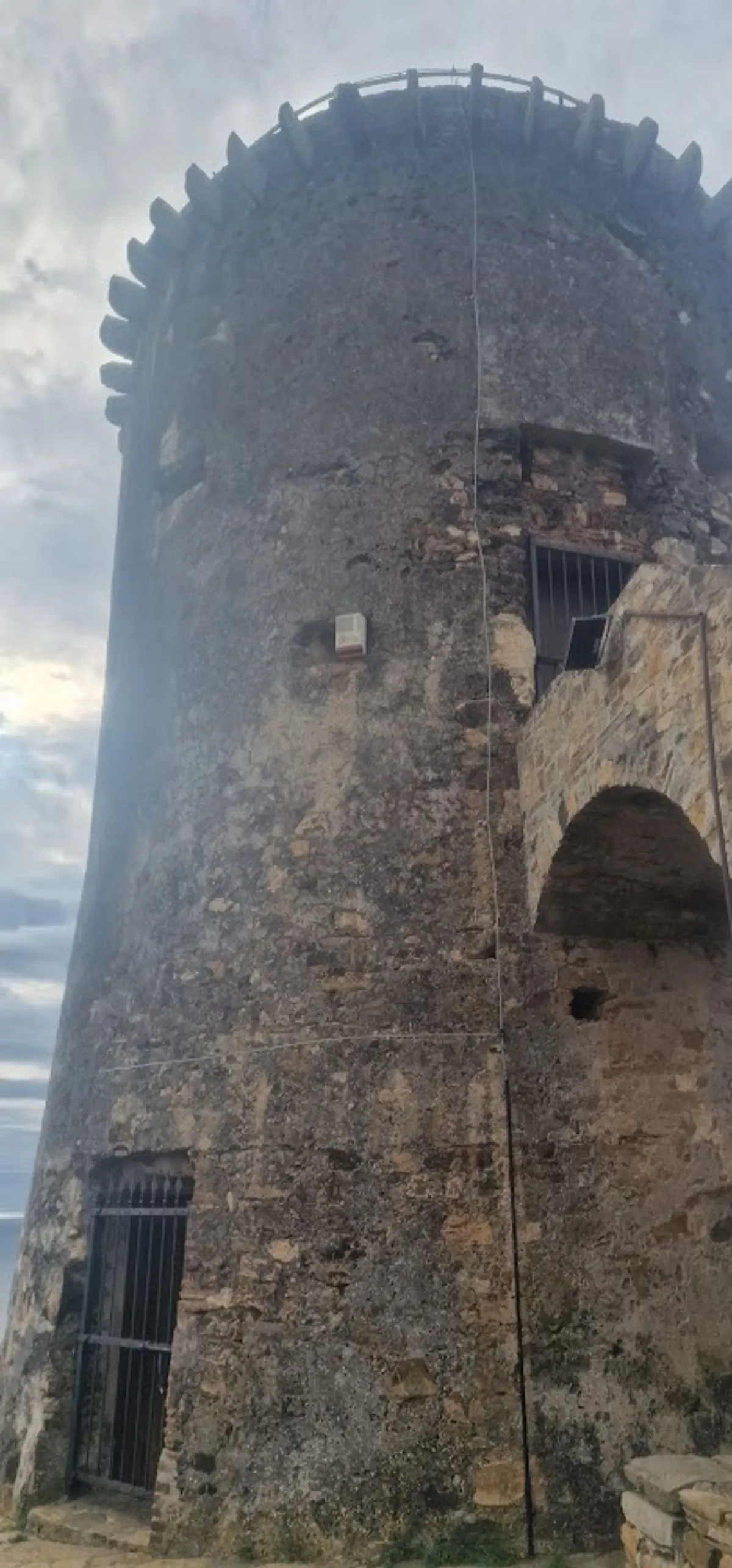 Torre antibarbaresca. Pompeiana inferiore